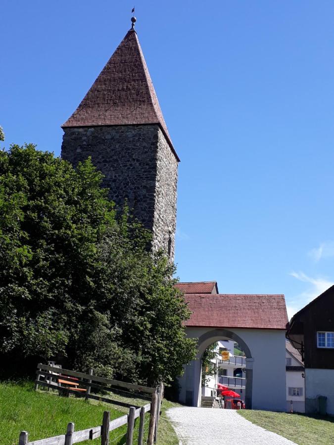 Gaestezimmer Im Dorfzentrum Rothenthurm Exterior photo